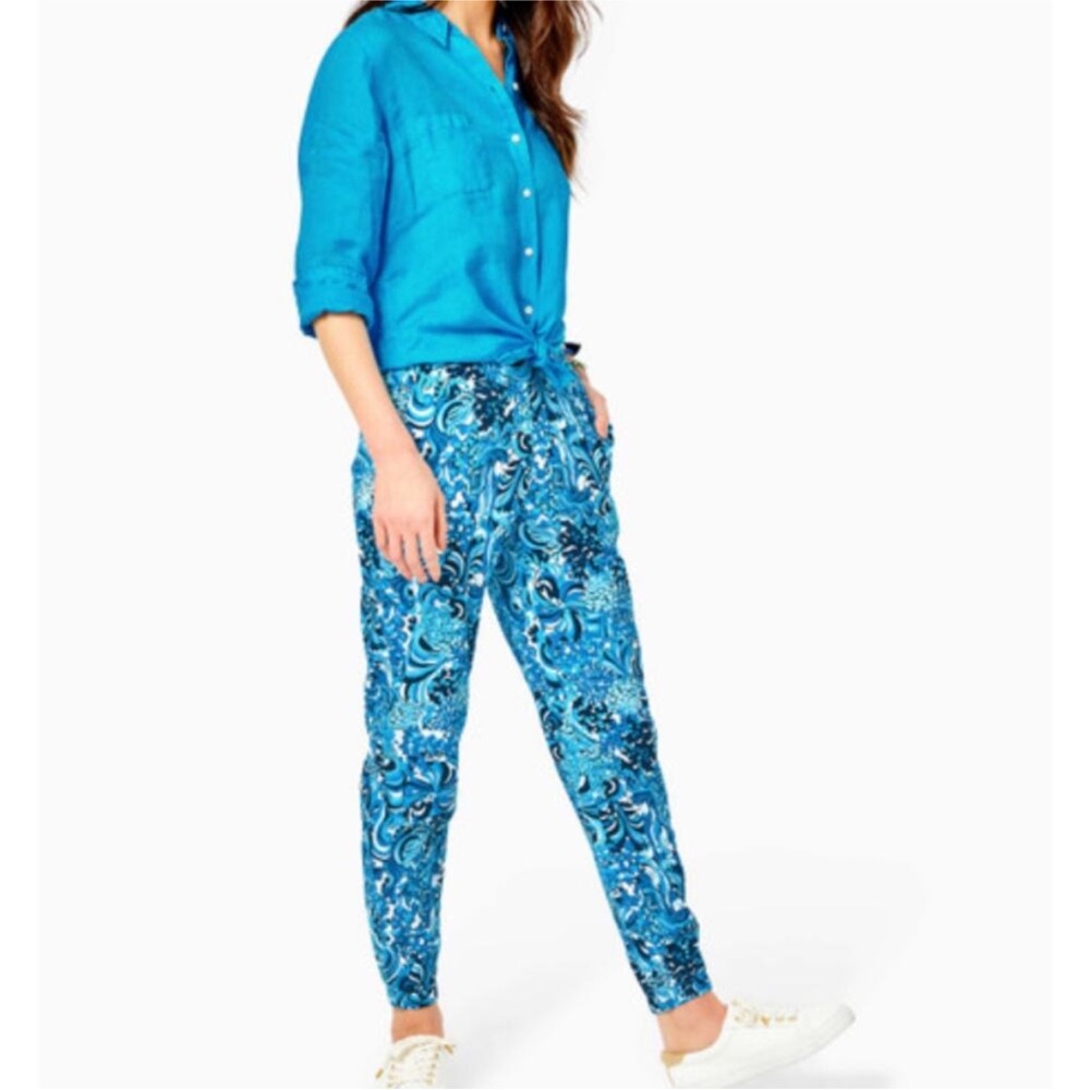 Lilly Pultizer Etta V Neck Top and Rici Stretch Jogger Pant - Picture 8 of 8